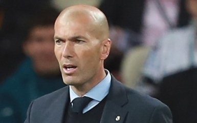 Головна 75 Зідан сенсаційно знову тренуватиме.