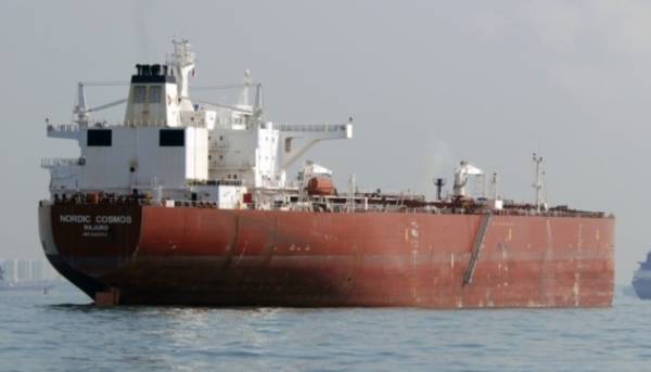 Головна 58 Розвіддані показали: корабель з “тіньового флоту” Росії ходить…