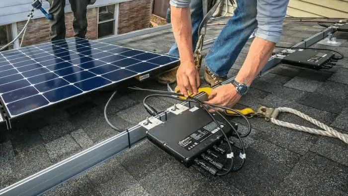 Гібридні, мережеві чи автономні: розбираємо види сонячних інверторів