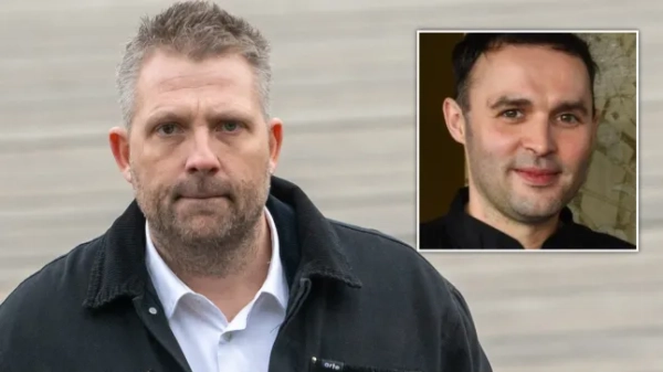 Головна 60 Шеф-кухар із зіркою Мішлен, який двічі наїхав на стажера та…