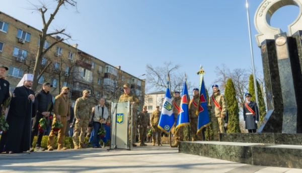 Київ вшанував бійців “Омеги”: відкрито пам’ятник героям-спецпризначенцям Нацгвардії.