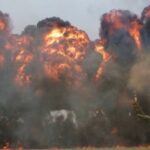 Велика пожежа охопила нафтобазу “Шесхаріс” в Росії — відеокадри