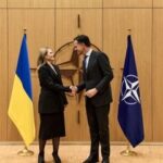 Головна 43 Вихід США з НАТО: особлива можливість для України