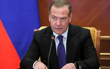 “Правил більше не існує”. Медведєв влаштував істерику після ударів України вглиб території Росії