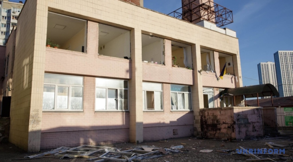 Шістдесят п'ять осіб постраждали внаслідок російського нападу в Києві, четверо загинули. 27