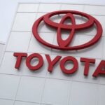 Світові продажі Toyota зменшуються вже четвертий місяць поспіль
