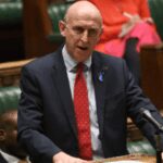 Головна 48 Очільник оборонного відомства Великої Британії Гілі склав повноваження