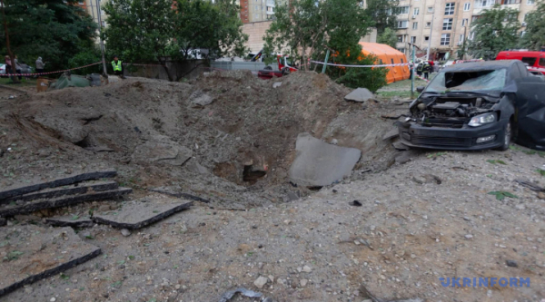 У столиці України, Києві, внаслідок російської атаки зросла кількість жертв до 19 осіб, 58 зазнали поранень. 12