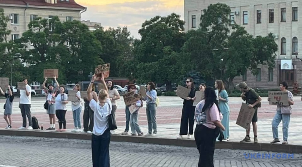 У столиці та інших населених пунктах відбуваються акції на підтримку Федорова 10