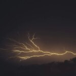 Головна 75 Які наслідки для організму від удару блискавки: науковці розкрили несподівану…