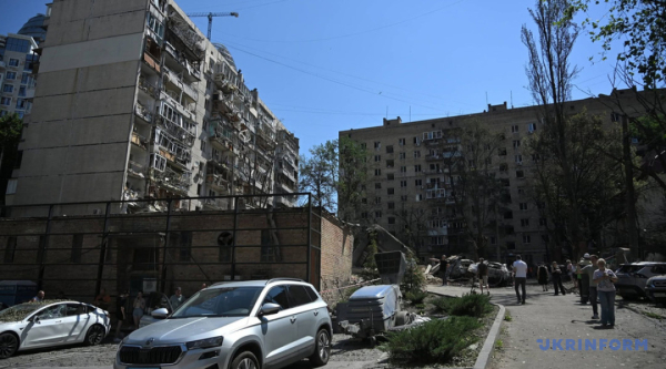 Київ: кількість жертв масованого російського удару зросла до 21 39