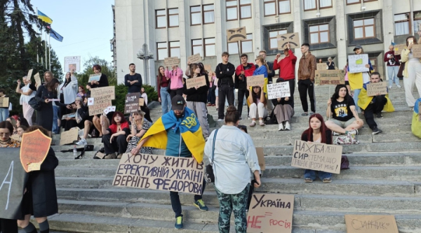 Шостий день поспіль у Києві та інших містах не вщухають протести. 11