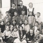 Головна 67 Андрійко та Олюнька прямують до школи. Галина Пагутяк