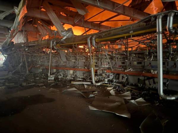 Російський нічний удар знищив два логістичні центри та підприємство «Епіцентр», загибель працівника 5 Російський нічний удар знищив два логістичні центри та підприємство «Епіцентр», загибель працівника 5