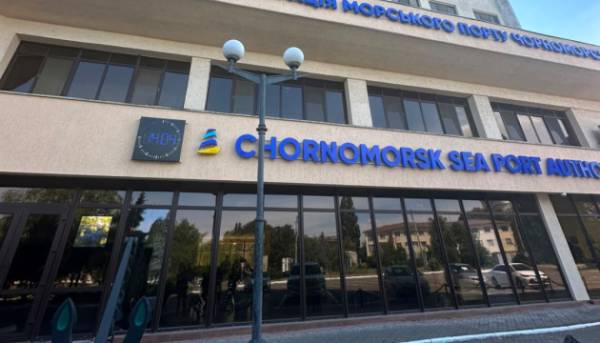 Головна 61 Модернізація порту «Чорноморськ»: затримали службовця АМПУ, який вимагав 500 тисяч гривень неправомірної вигоди