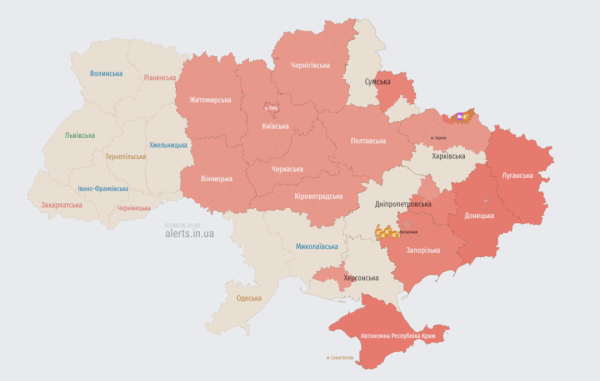 Актуальна мапа повітряних тривог станом на 01:05 / Джерело: https://alerts.in.ua/ Актуальна мапа повітряних тривог станом на 01:05 / Джерело: https://alerts.in.ua/