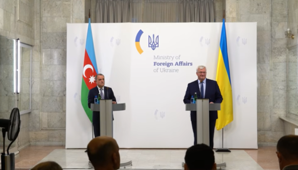 Азербайджан висловлює готовність постачати газ Україні та розширювати співпрацю в енергетичному секторі, заявив міністр закордонних справ. 2 Азербайджан висловлює готовність постачати газ Україні та розширювати співпрацю в енергетичному секторі, заявив міністр закордонних справ. 2