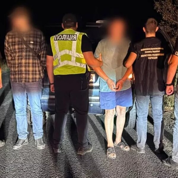 Вартість у 7 тисяч доларів за перетин Тиси: адвоката на Закарпатті спіймали за організацію незаконного перевезення