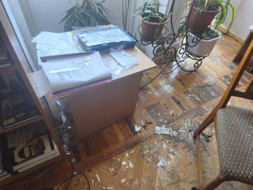 Житомирська обласна дитячо-юнацька бібліотека відновлюється після атаки РФ 10