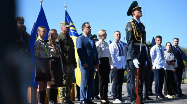 У Києві відбулася панахида на честь Євгена Коновальця. 12