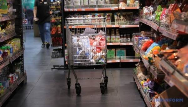 Експерти з економіки не очікують дефіциту продукції після атак Росії на сховища. 2 Експерти з економіки не очікують дефіциту продукції після атак Росії на сховища. 2