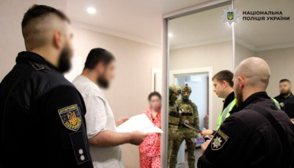 Шахрайський кол-центр у Києві привласнив ₴8,4 мільйона в іноземних громадян, повідомляє поліція