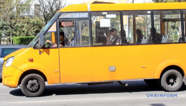 Перевізники пояснили, чому підвищують вартість поїздок у київських маршрутках до 25 гривень