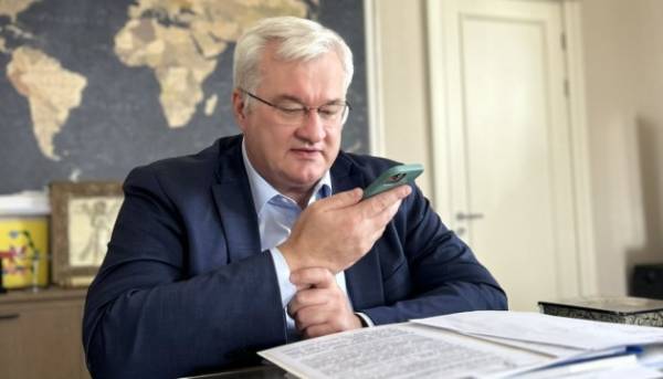 Керівник Всесвітньої продовольчої програми ООН обговорив із Сибігою напади Росії на українські порти.
