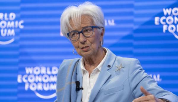 Голова ЄЦБ Крістін Лагард, ймовірно, очолить Давоський форум - Bloomberg 2