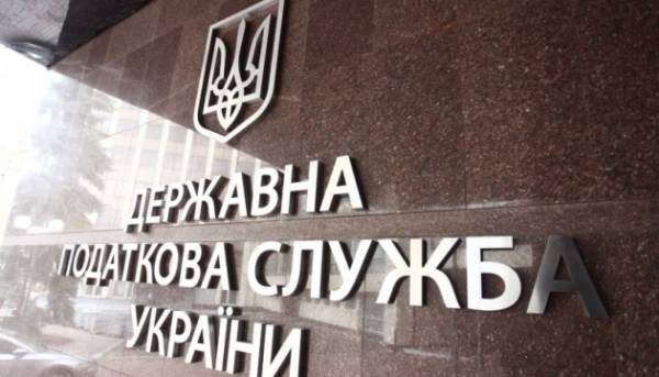 Частка зупинених податкових накладних в Україні зменшилася приблизно вп'ятеро 2 Частка зупинених податкових накладних в Україні зменшилася приблизно вп'ятеро 2