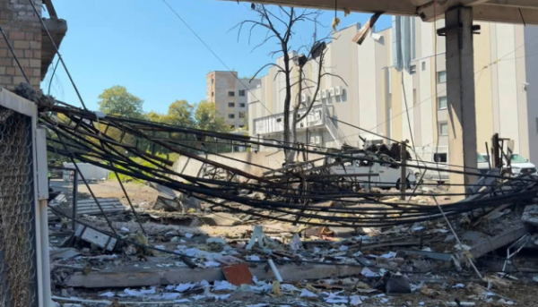 В Києві внаслідок нічного удару зазнав пошкоджень офіс одного з видавничих домів.