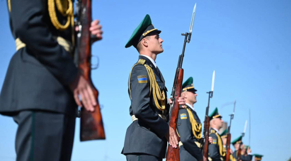 У Києві відбулася панахида на честь Євгена Коновальця. 16