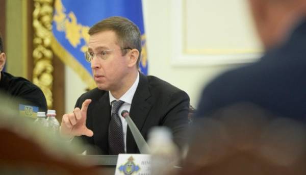 Koretskyi outlined priorities for community winter preparedness amidst Russian attacks. 2 Koretskyi outlined priorities for community winter preparedness amidst Russian attacks. 2