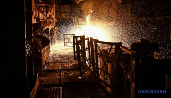В Україні спостерігається значне падіння випуску продукції в металургійній галузі.