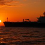 Головна 59 Нафта зростає в ціні через невизначеність навігації через Ормузьку протоку