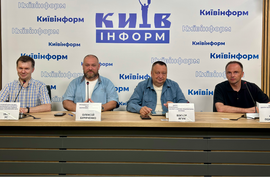 Головна 94 Удари по тилу рф: експерти про вплив української далекобійної зброї на хід війни