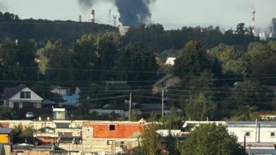 ЗСУ атакували найбільший НПЗ Росії: подробиці 2