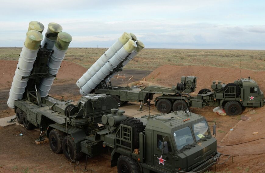Головна 80 ЗСУ знищили новітні російські ЗРК С-400 та склади боєприпасів