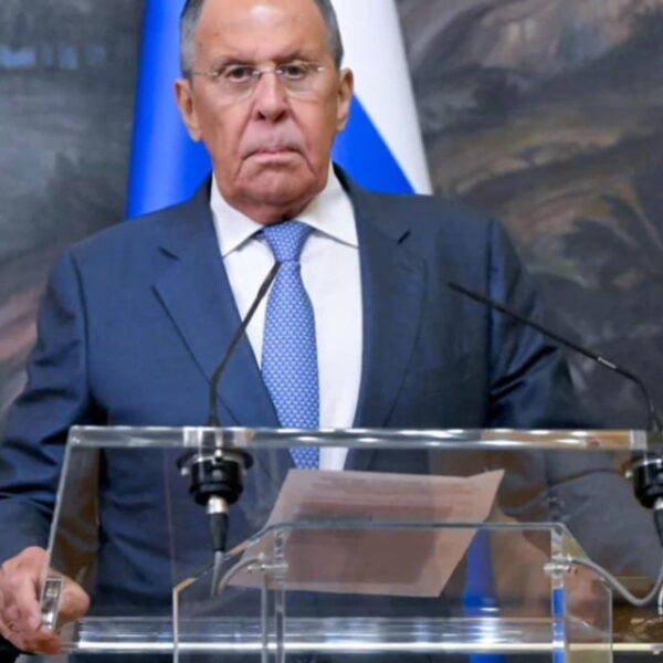 Лавров: Росія не зупинить бойові дії в Україні на час переговорів