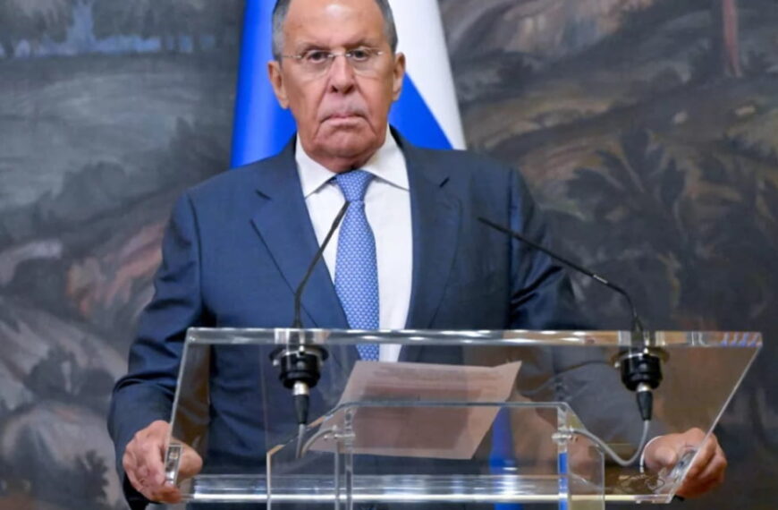 Лавров: Росія не зупинить бойові дії в Україні на час переговорів