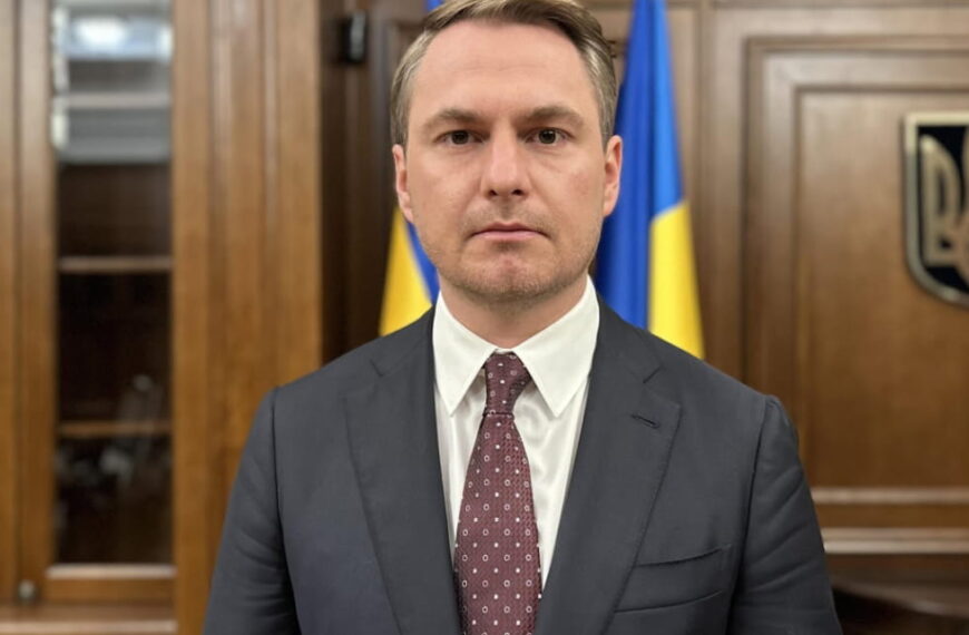 Головна 56 Кравченко виїхав за кордон на таксі: в ОГП спростовують використання службових авто