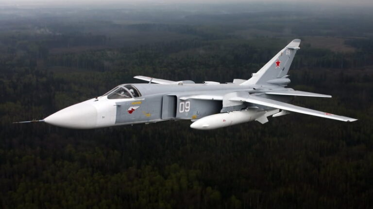 ЗСУ вразили російський Су-24 у Криму 6 ЗСУ вразили російський Су-24 у Криму 6