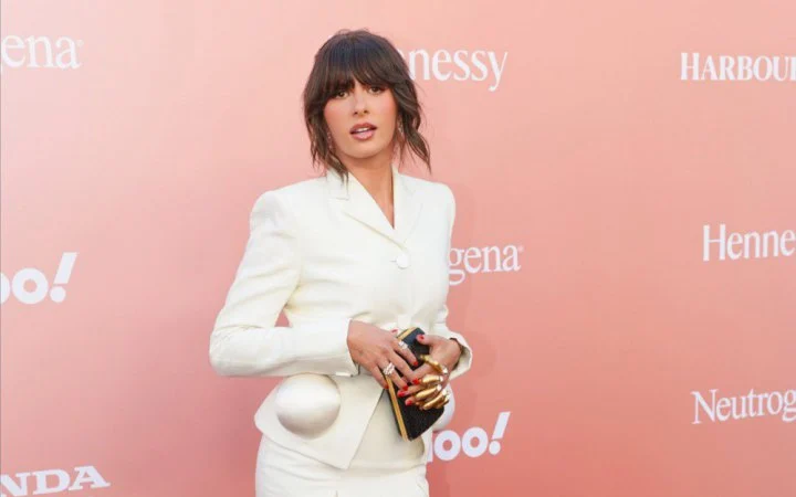 Елла Ленглі встановила новий рекорд в американському чарті Billboard 2 Елла Ленглі встановила новий рекорд в американському чарті Billboard 2