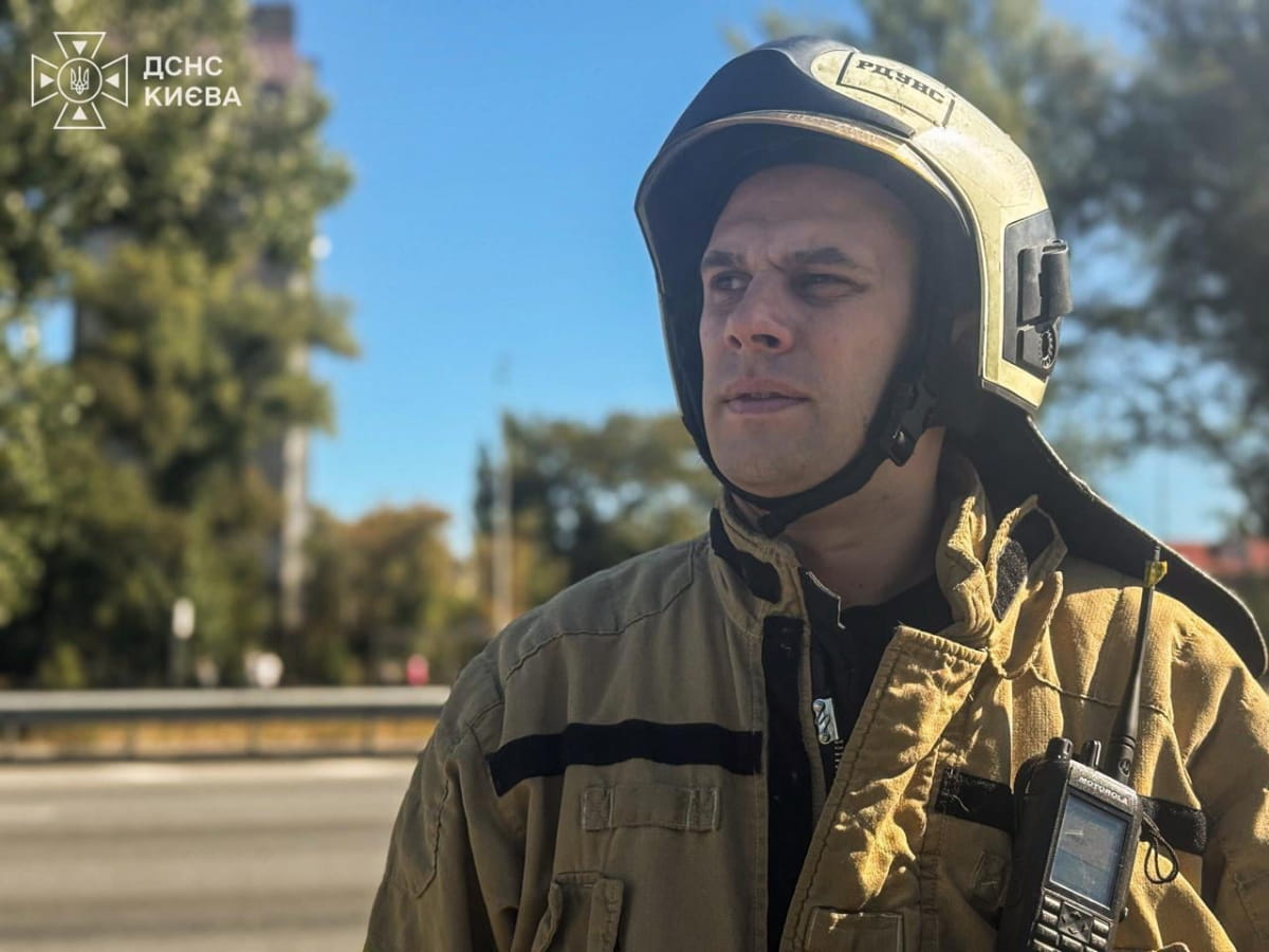 Ворог атакував столичну АЗС дроном: є постраждалі та масштабна пожежа 16 Ворог атакував столичну АЗС дроном: є постраждалі та масштабна пожежа 16