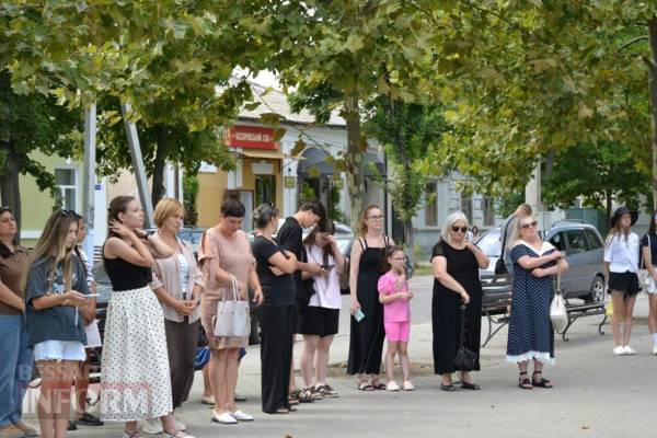 День молоді в Кілії відзначили розважальними заходами та нагородженням обдарованих випускників