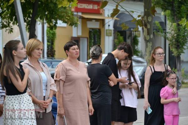 Нагородження випускників