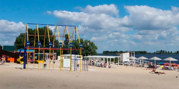 Рятувальники Митницького пляжу за два дні врятували трьох осіб 10 Рятувальники Митницького пляжу за два дні врятували трьох осіб 9