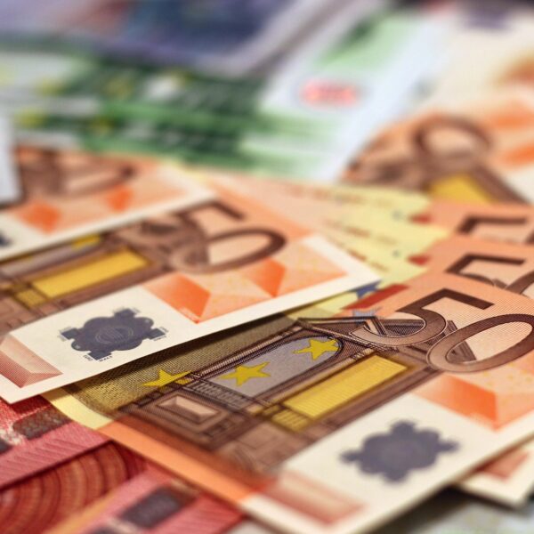 Єврокомісія перерахувала Україні 2,9 мільярда євро