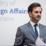 Головна 50 МЗС спростовує чутки про евакуацію посольств з Києва
