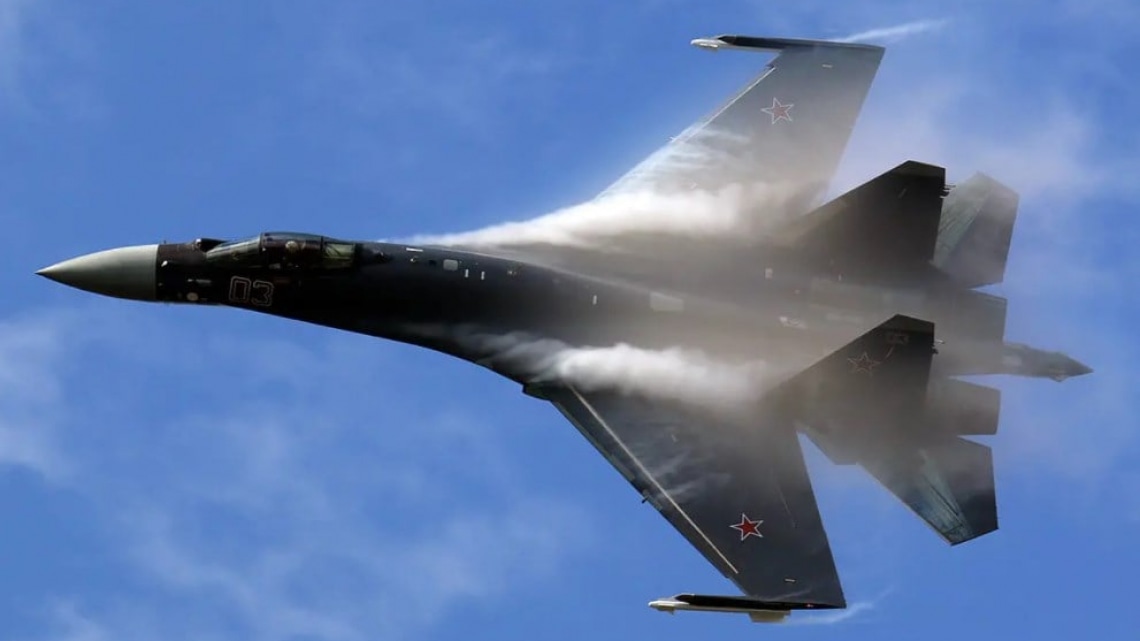 СБУ знищила два російські літаки на аеродромі в Адигеї 2